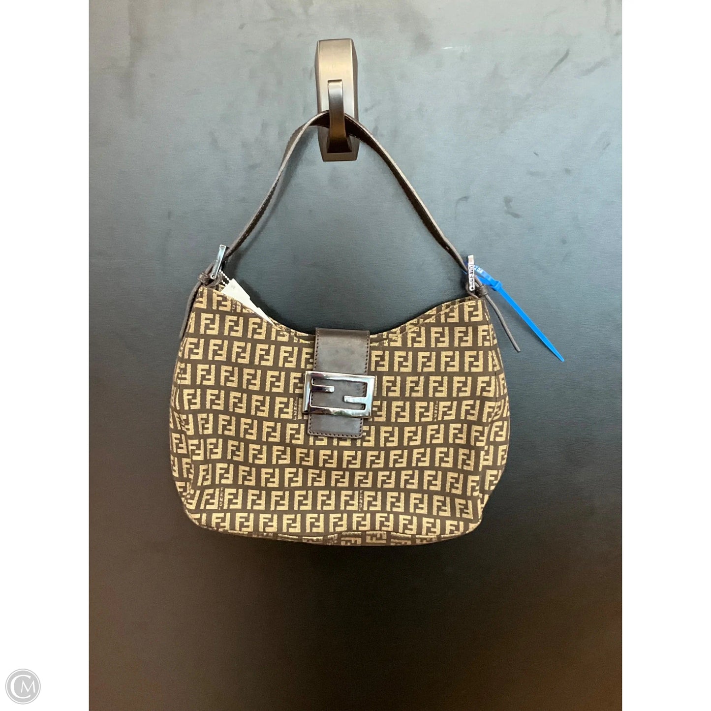 Handbag Luxury Designer By Fendi, Size: Medium