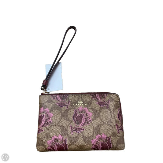 Wristlet Designer By Coach, Size: Medium