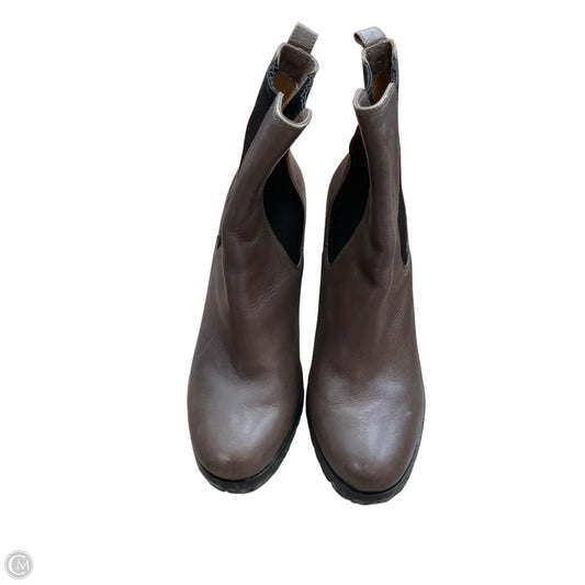 Shoes Designer By Coach In Brown, Size: 6