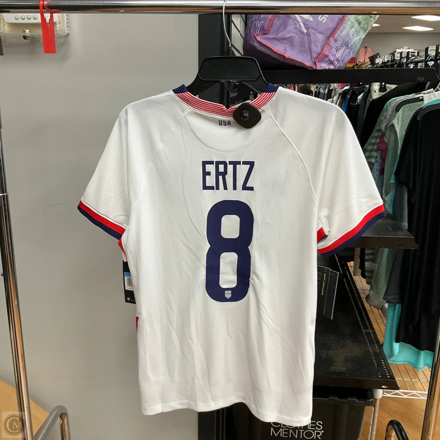 Athletic Top Short Sleeve By Nike In White, Size: M