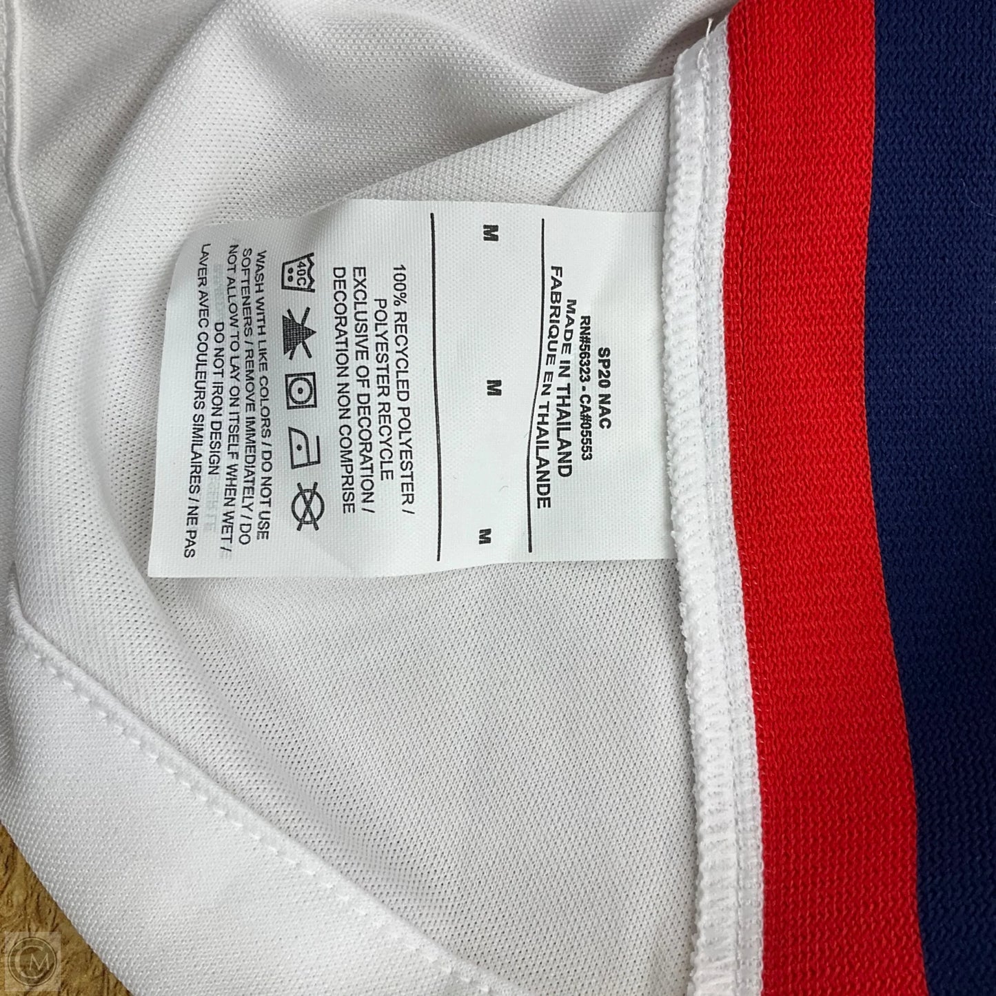 Athletic Top Short Sleeve By Nike In White, Size: M