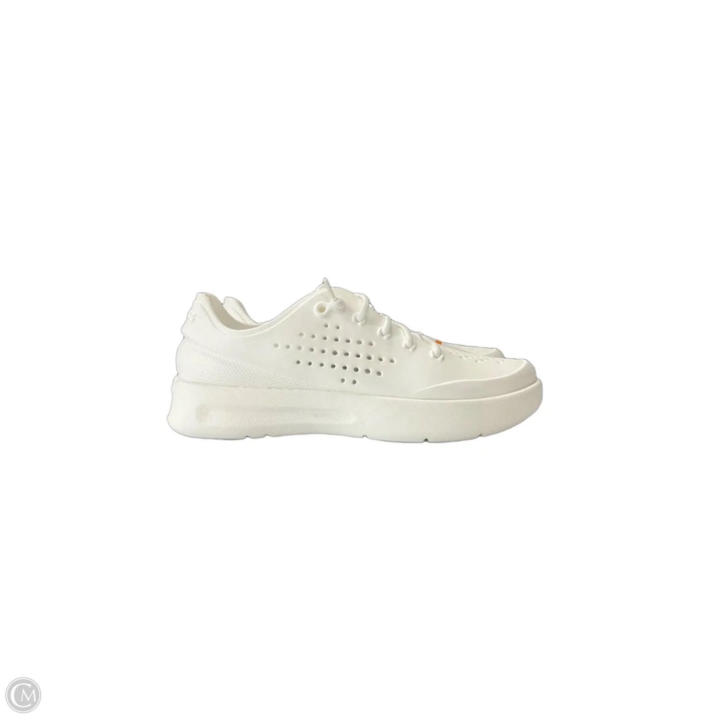 Shoes Flats By Crocs In White, Size: 8