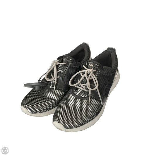 Shoes Sneakers By Michael By Michael Kors In Grey & White, Size: 8