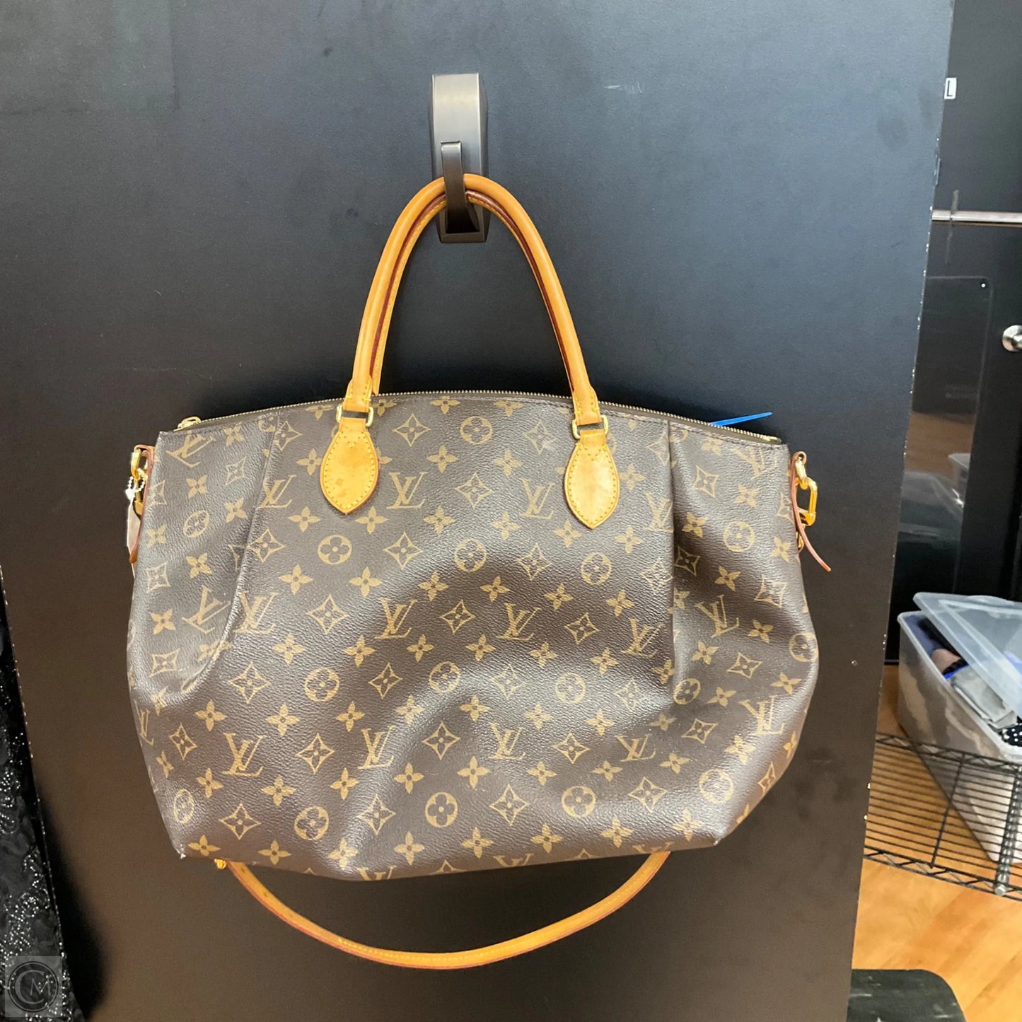 Handbag Luxury Designer By Louis Vuitton, Size: Large