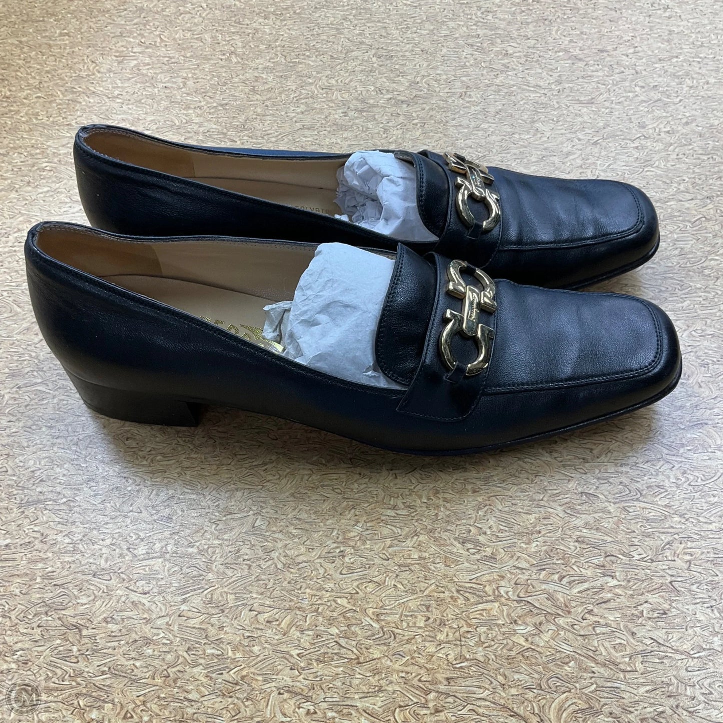 Shoes Luxury Designer By Ferragamo In Black, Size: 9