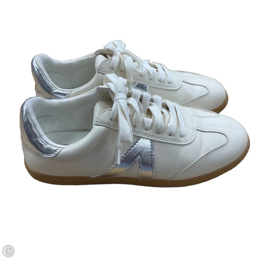 Shoes Sneakers By Mia In Cream, Size: 9