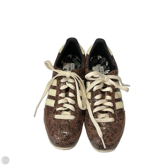 Shoes Sneakers By Adidas In Snakeskin Print, Size: 8.5