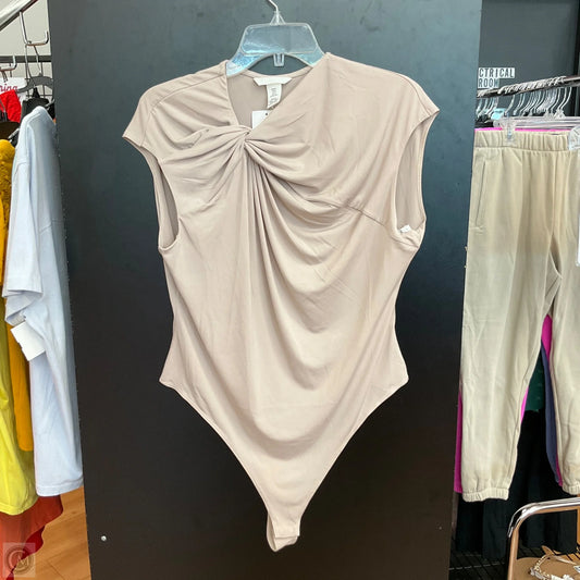 Top Sleeveless By H&m In Beige, Size: Xl