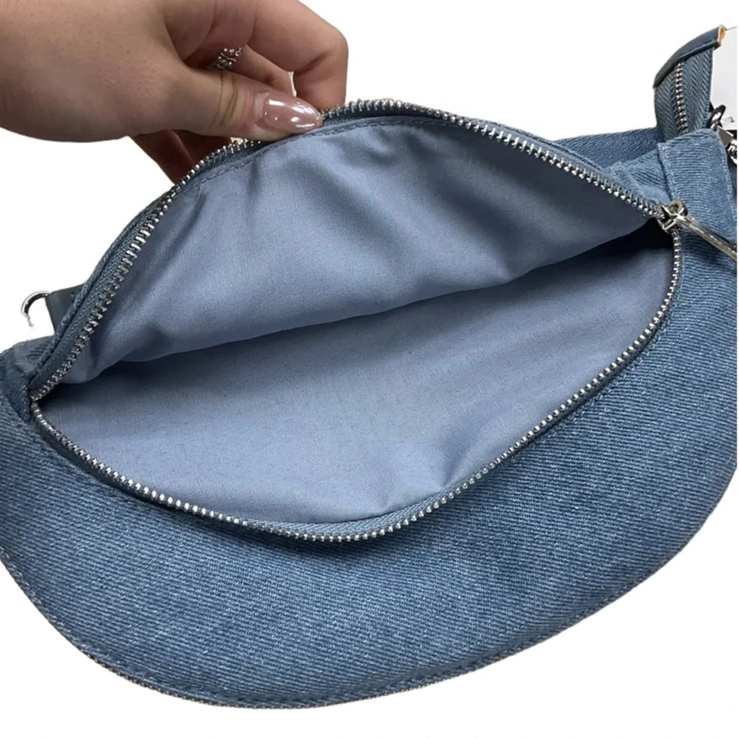 Crossbody Designer By Sondra Roberts, Size: Medium