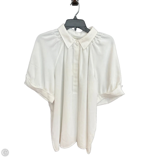 Top Short Sleeve By Max Studio In White, Size: 2x