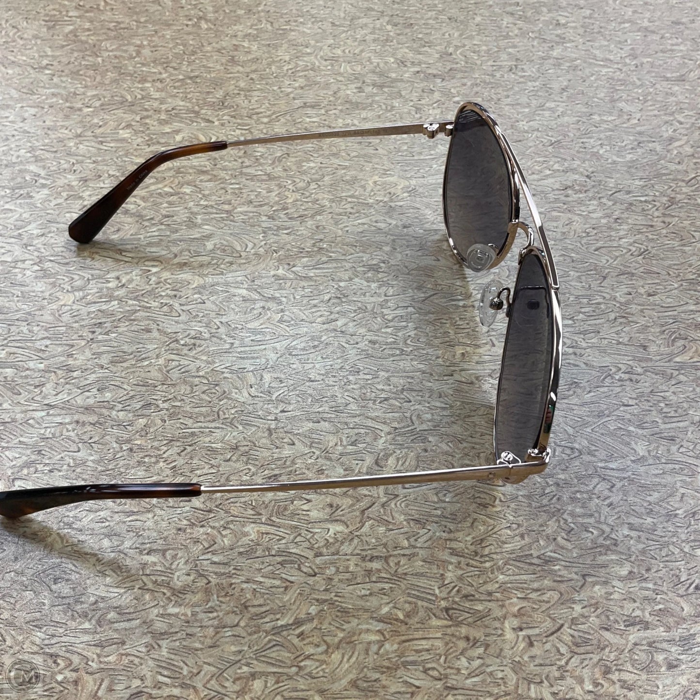 Sunglasses By Kenneth Cole, Size: Medium