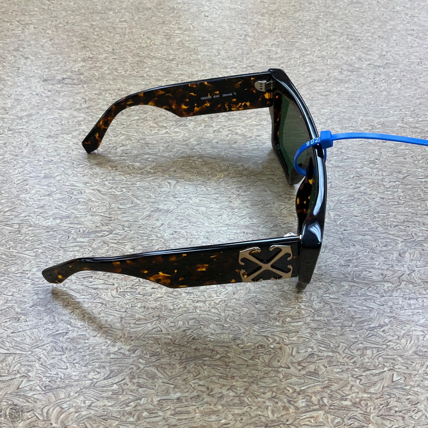 Sunglasses Luxury Designer By Off-white, Size: Medium