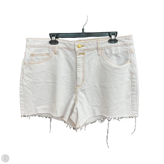 Shorts By Universal Thread In White, Size: 16
