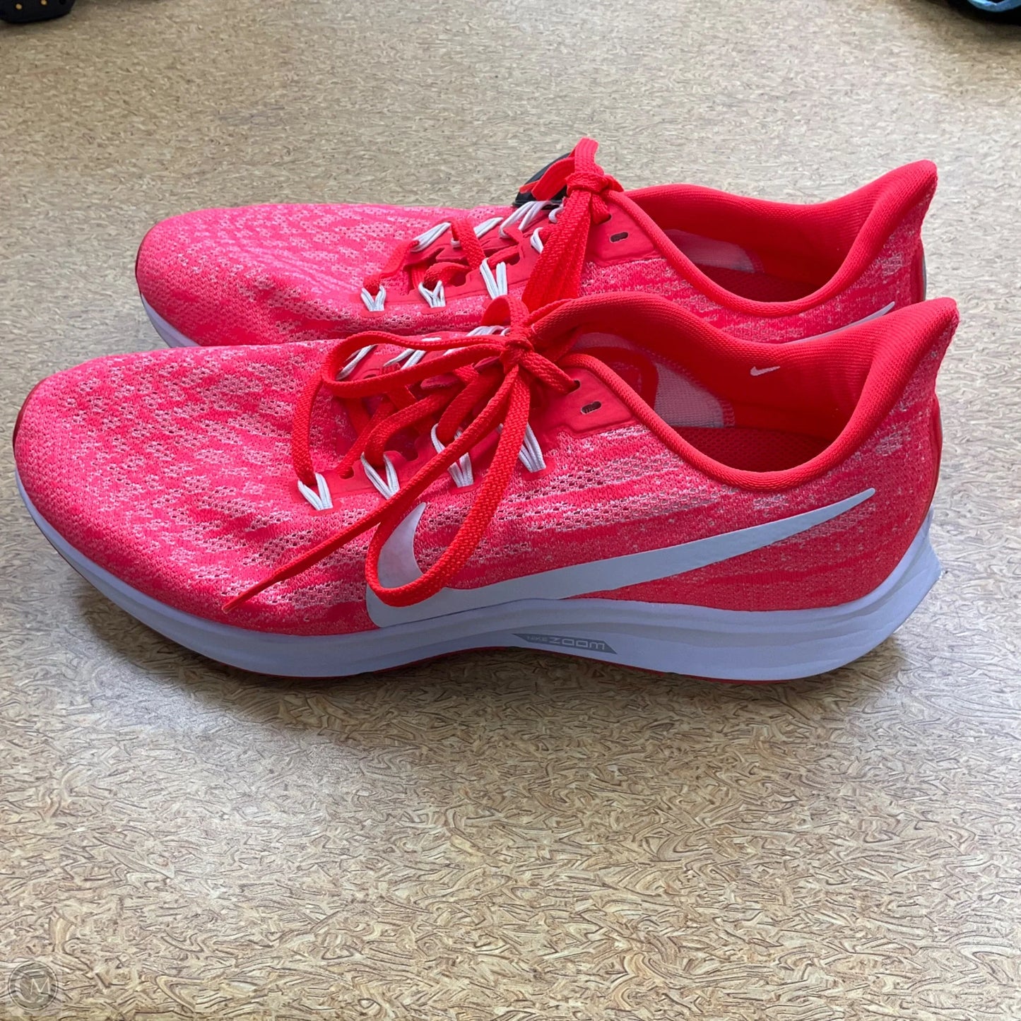 Shoes Athletic By Nike In Coral, Size: 11