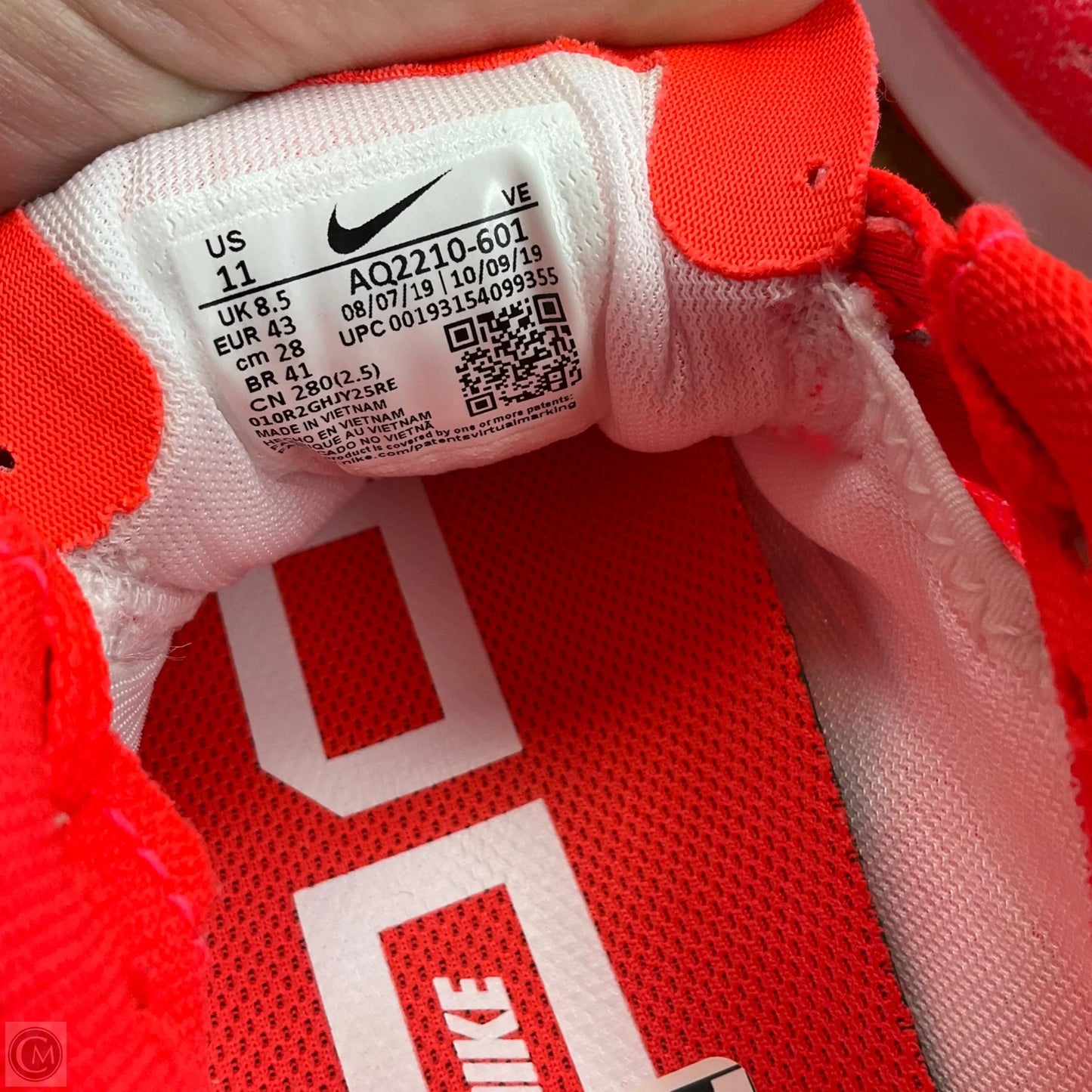 Shoes Athletic By Nike In Coral, Size: 11