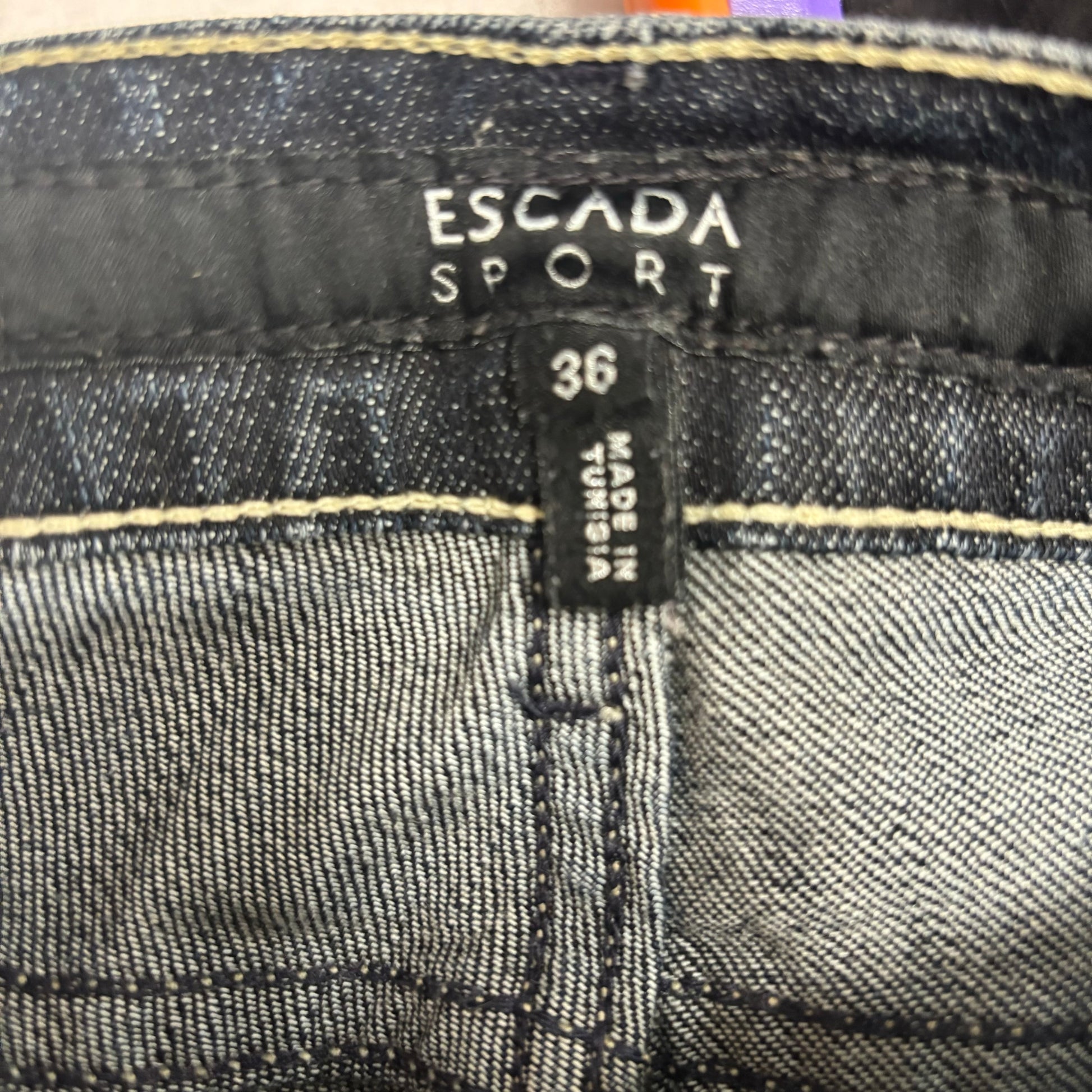 Jeans Cropped By Escada Size: 8