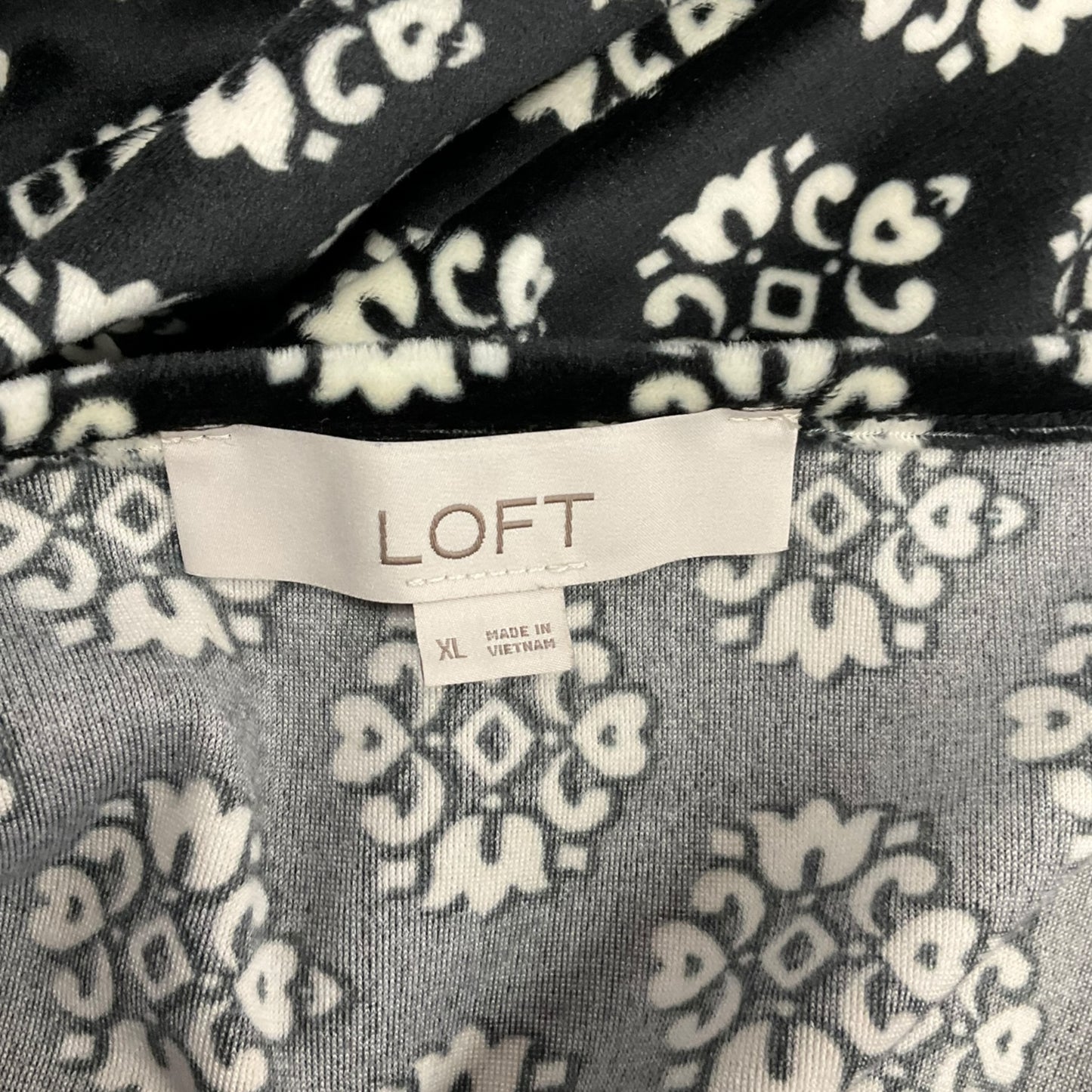 Top Long Sleeve By Loft O  Size: Xl