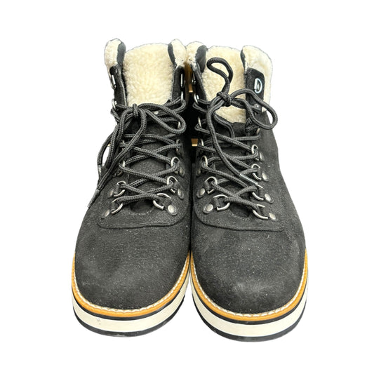 Boots Snow By White Mountain  Size: 10